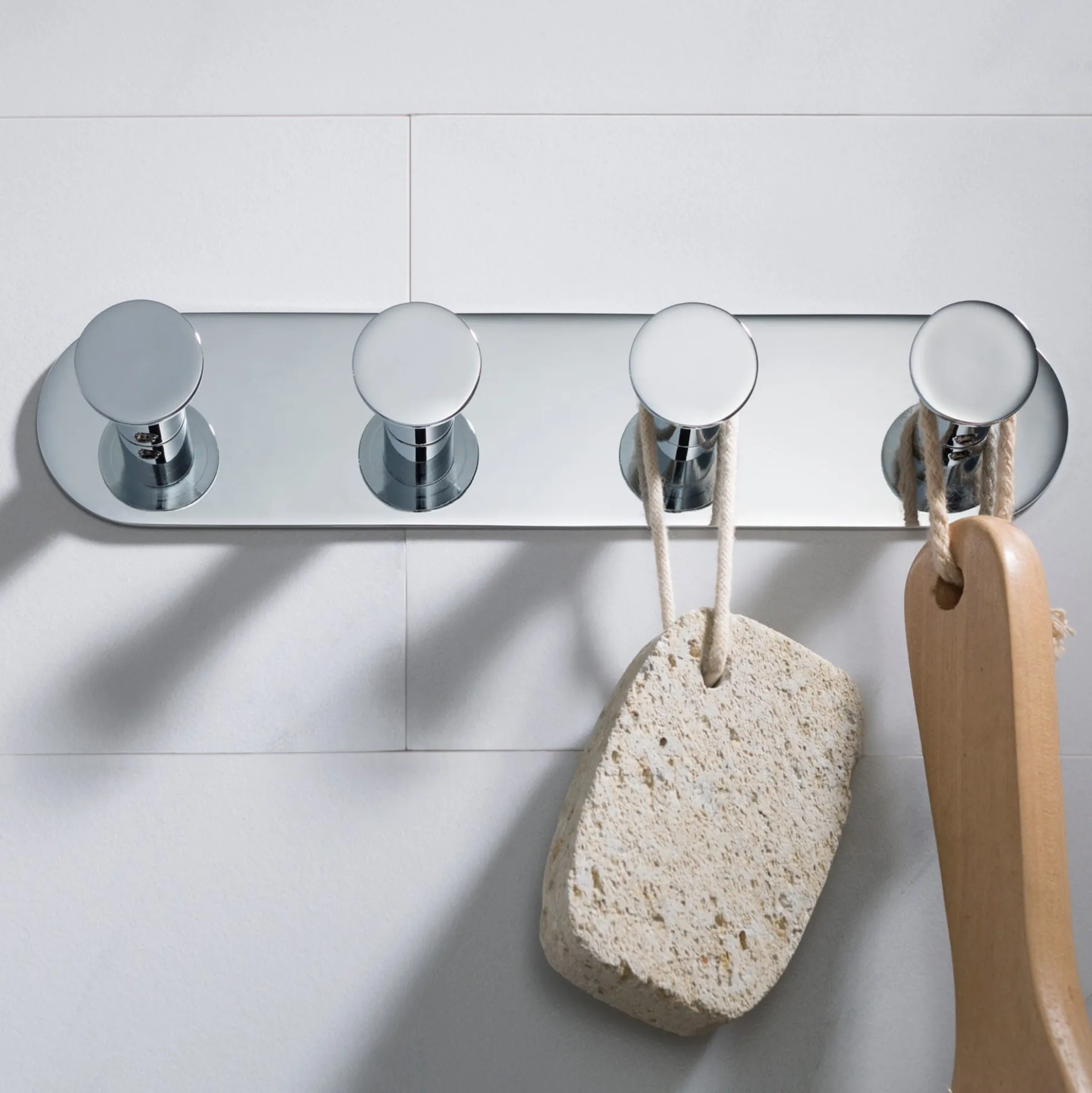 Bathroom Robe and Towel Hook Rack with 4 Hooks in Chrome