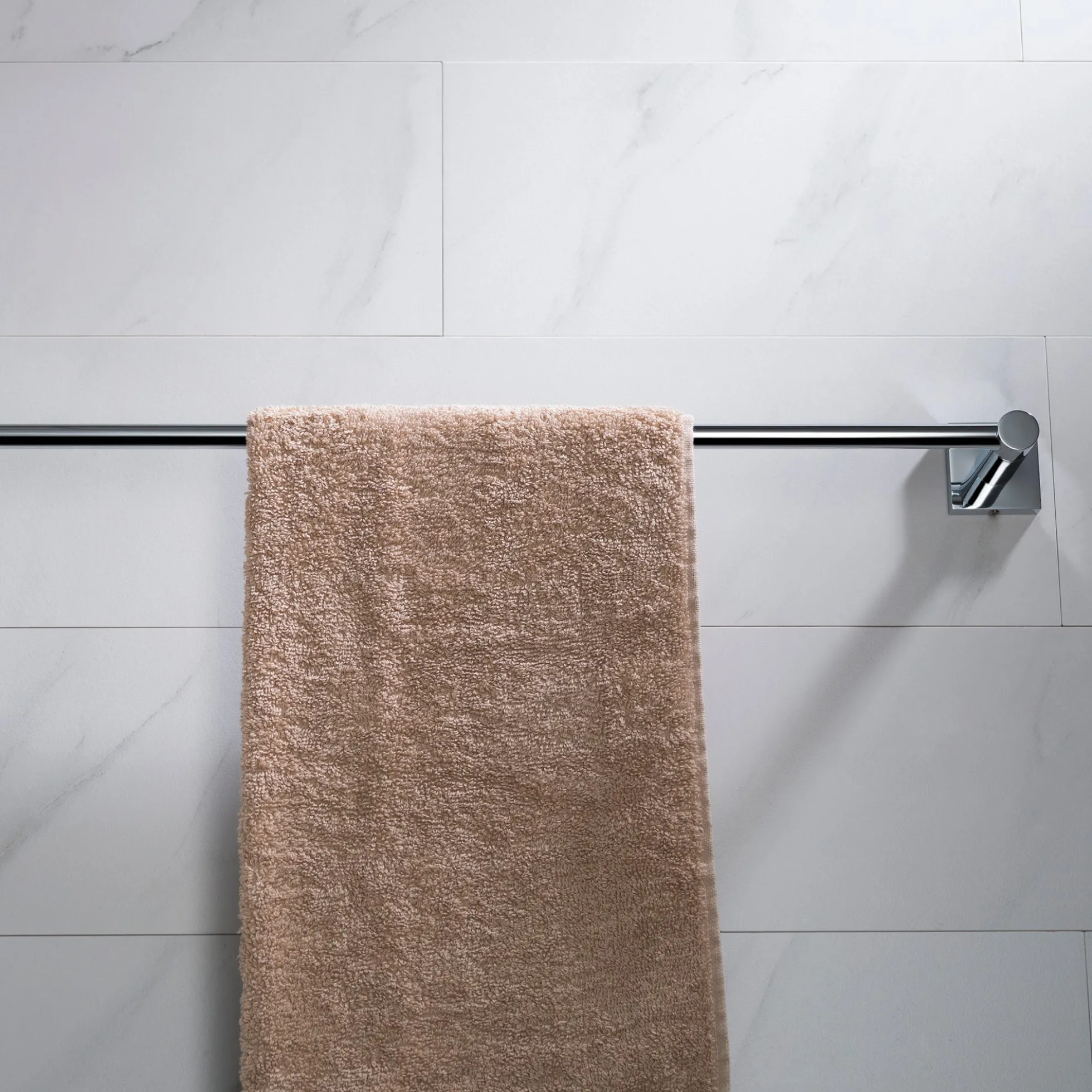 24" Bathroom Towel Bar in Chrome
