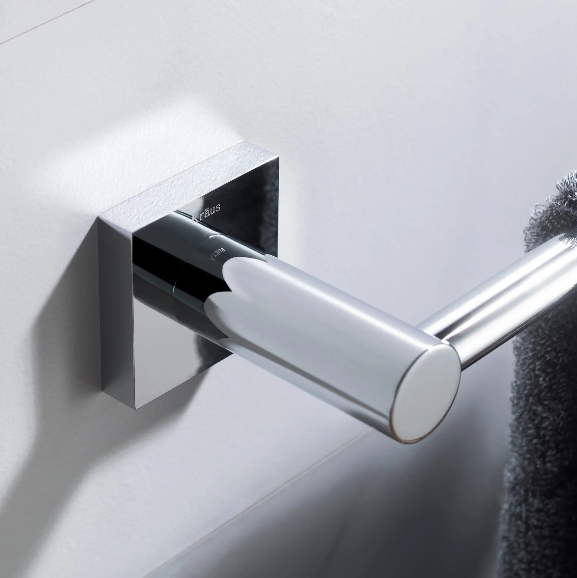 Bathroom Towel Bar in Chrome