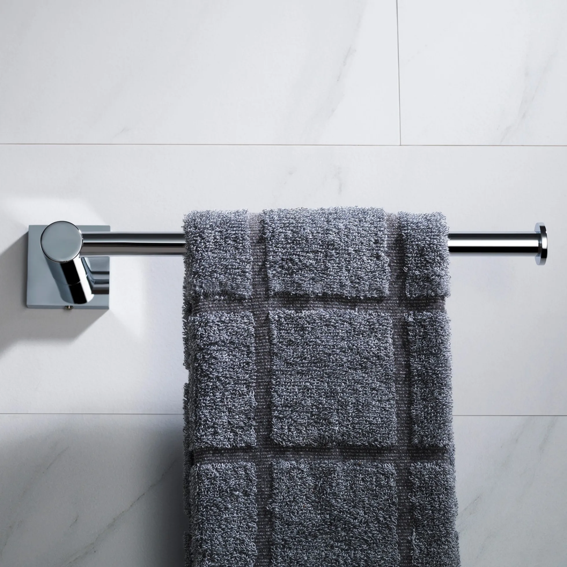 Bathroom Towel Bar in Chrome