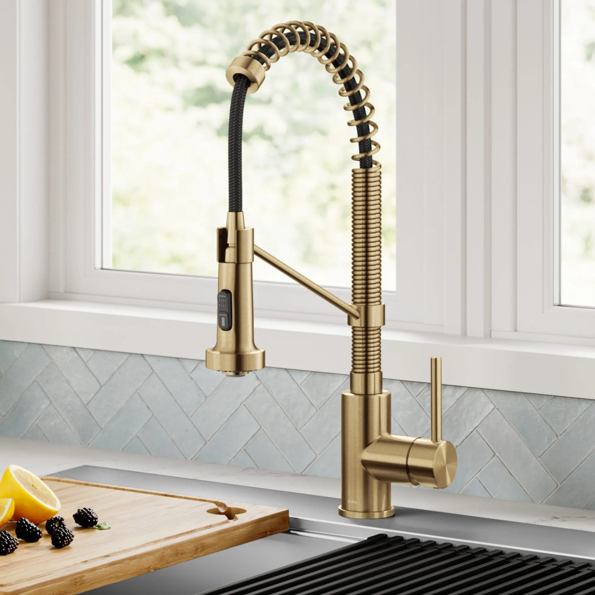Commercial Style 2-Function Single Handle Pull Down Kitchen Faucet in Spot-Free Brushed Brass