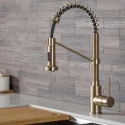 Commercial Style Pull-Down Single Handle 18