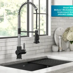 Commercial Style Single Handle Pull Down Kitchen Faucet in Spot-Free Stainless Steel/Matte Black