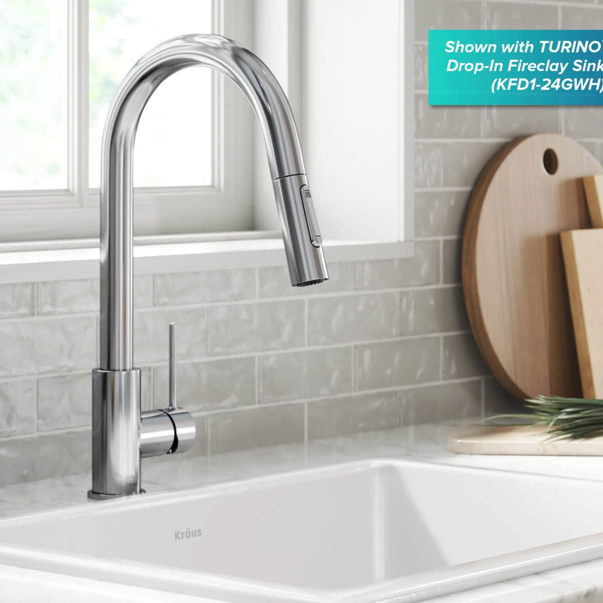 Contemporary Pull-Down Single Handle Kitchen Faucet in Chrome