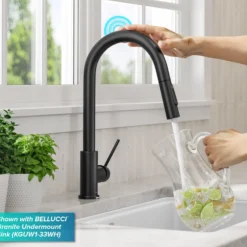 ContemporarySingle-HandleTouch KitchenSink Faucet with Pull Down Sprayer inMatte Black