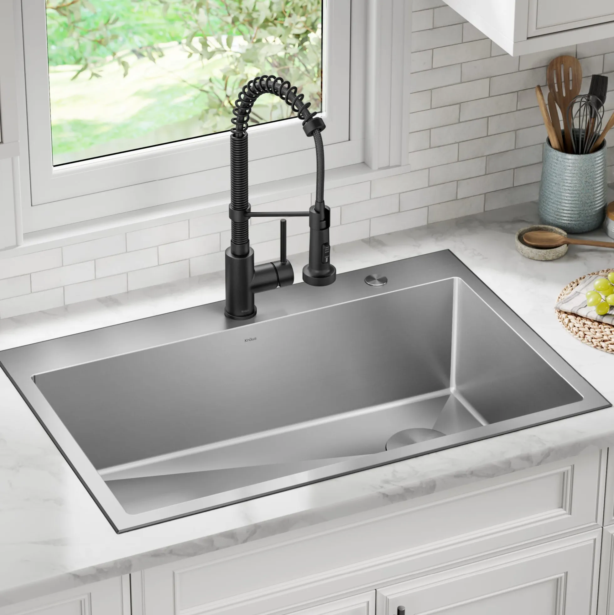 33" Drop-In/Top Mount Kitchen Sink w/ Bolden Commercial Pull-Down Faucet in Matte Black