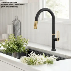 2-FunctionSingle HandlePull Down Kitchen Faucetin Matte Black