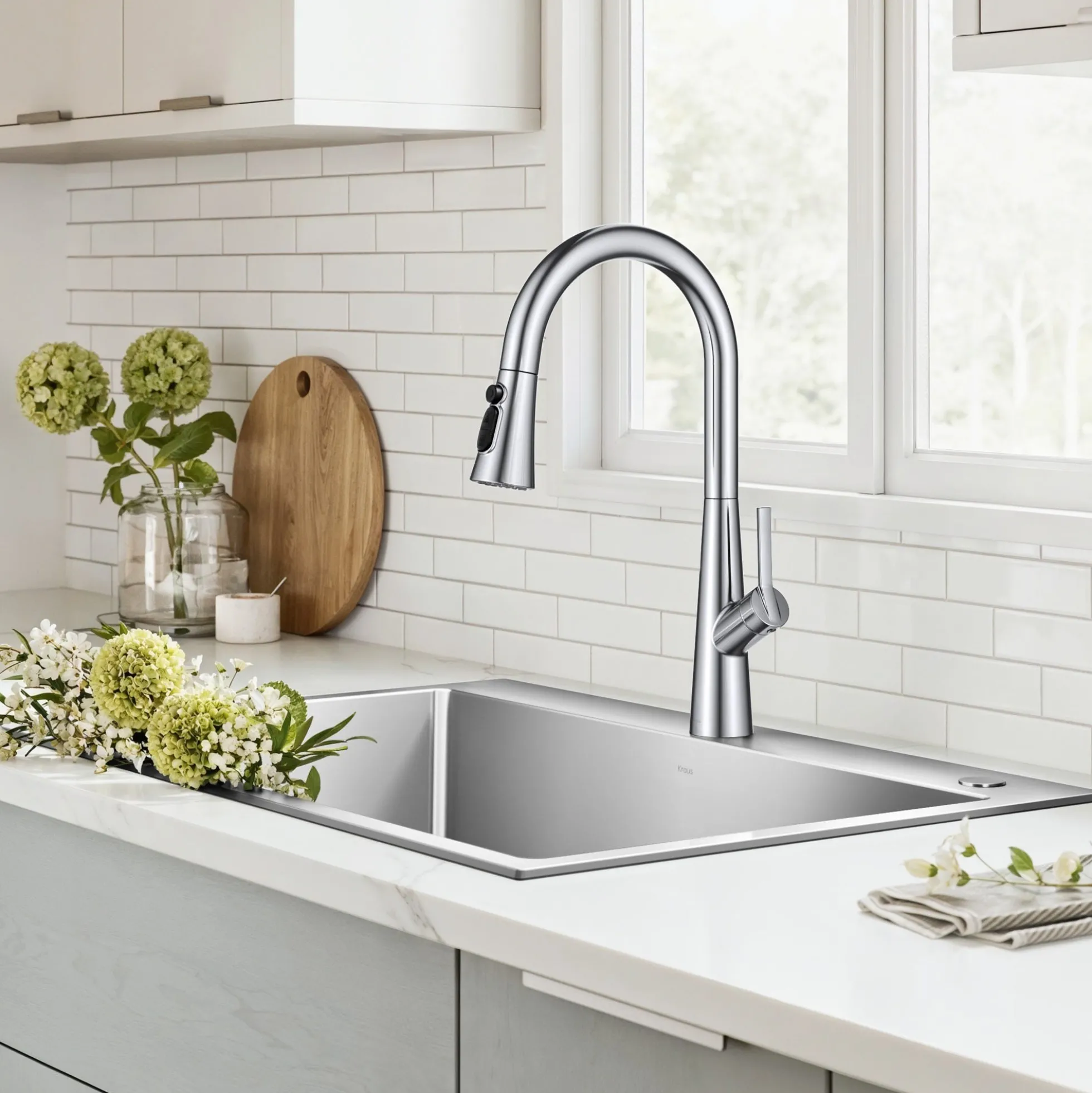 4-Function Single Handle Pull Down Kitchen Faucet with CleanSweep™ Blade Spray in Chrome