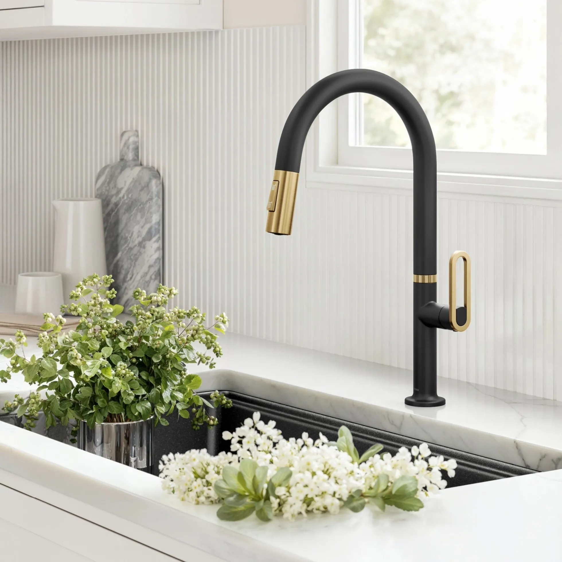 2-Function Single Handle Pull Down Kitchen Faucet in Spot-Free Brushed Brass / Matte Black