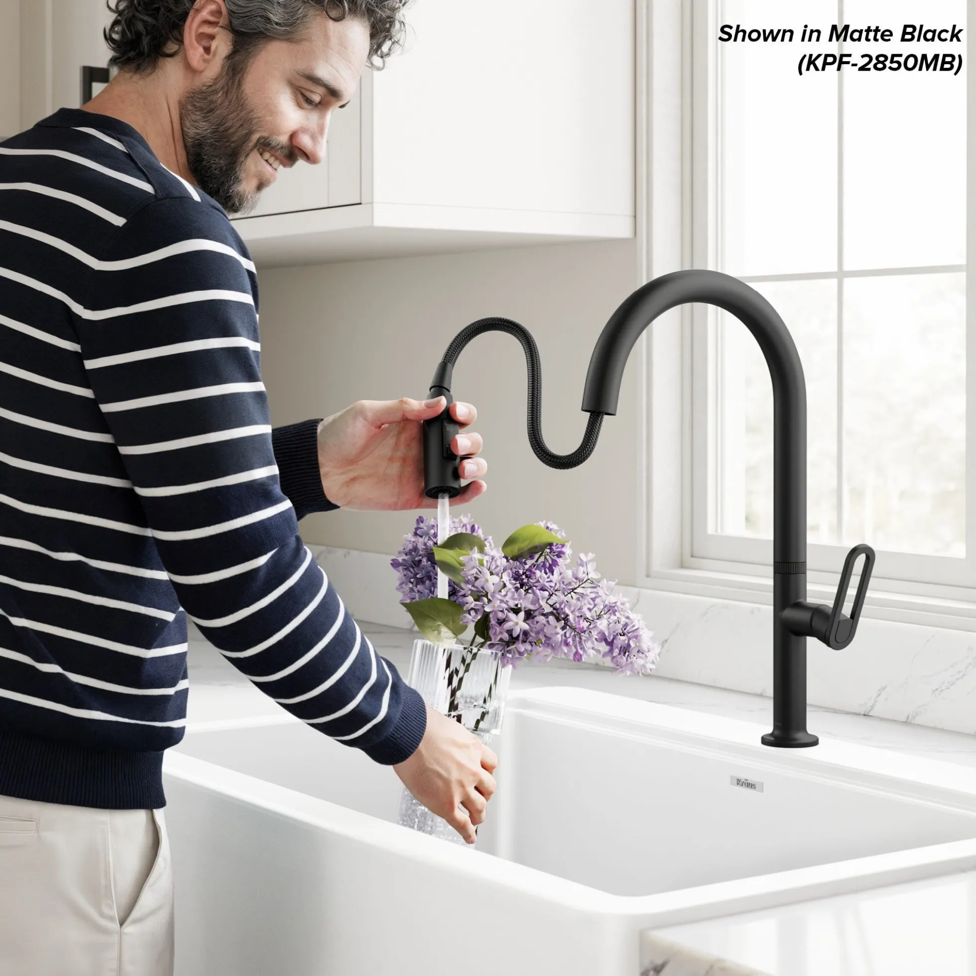 2-Function Single Handle Pull Down Kitchen Faucet in Spot-Free Brushed Brass / Matte Black