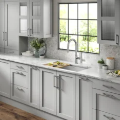 Modern Industrial Pull-Down Single Handle Kitchen Faucet in Spot Free Stainless Steel