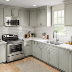 Premier 32” Undermount 50/50 Double Bowl 18-Gauge Stainless Steel Kitchen Sink and Commercial Style Pull Down Faucet in Spot-Free Stainless Steel