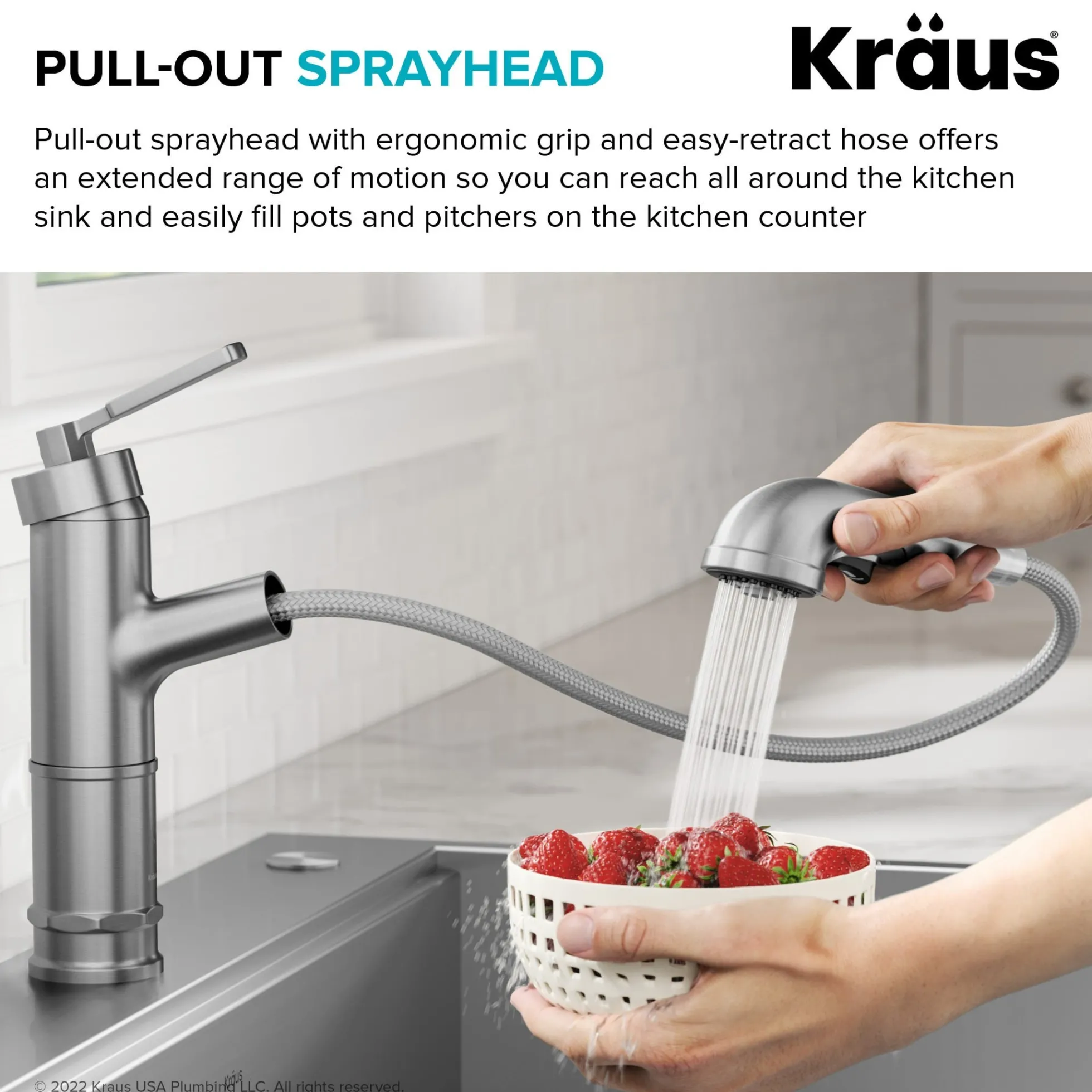 Pull-Out Single Handle Kitchen Faucet in Spot-Free Stainless Steel