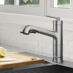 Pull-Out Single Handle Kitchen Faucet in Spot-Free Stainless Steel