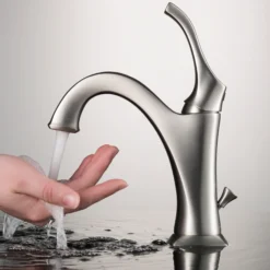 Single Handle Basin Bathroom Faucet with Lift Rod Drain and Deck Plate in Spot Free Stainless Steel