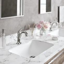 Single Handle Basin Bathroom Faucet with Lift Rod Drain and Deck Plate in Chrome