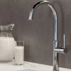 Single Handle Kitchen Bar Faucet in Chrome