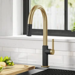 Single Handle Pull Down Kitchen Faucet in Spot-Free Brushed Brass / Matte Black