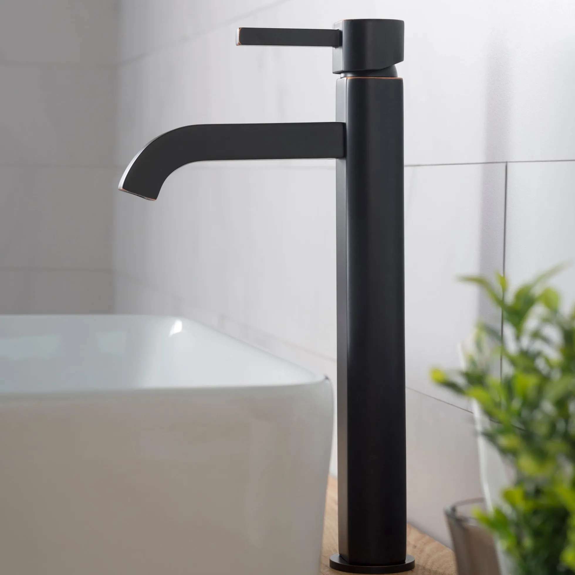 Single Handle Vessel Bathroom Faucet in Oil Rubbed Bronze