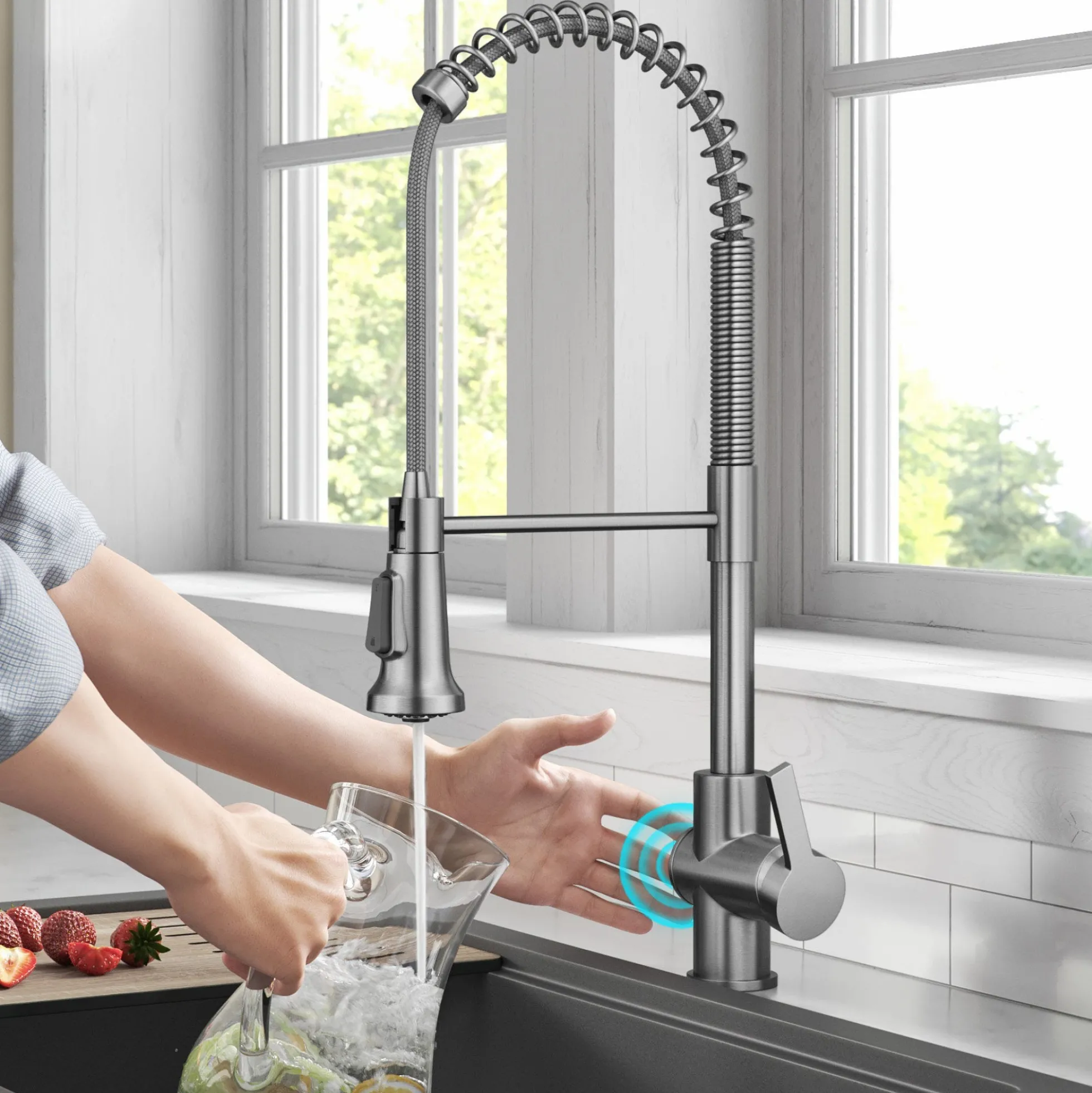 Touchless Sensor Commercial Single Handle Pull Down Kitchen Faucet in Spot Free Stainless Steel