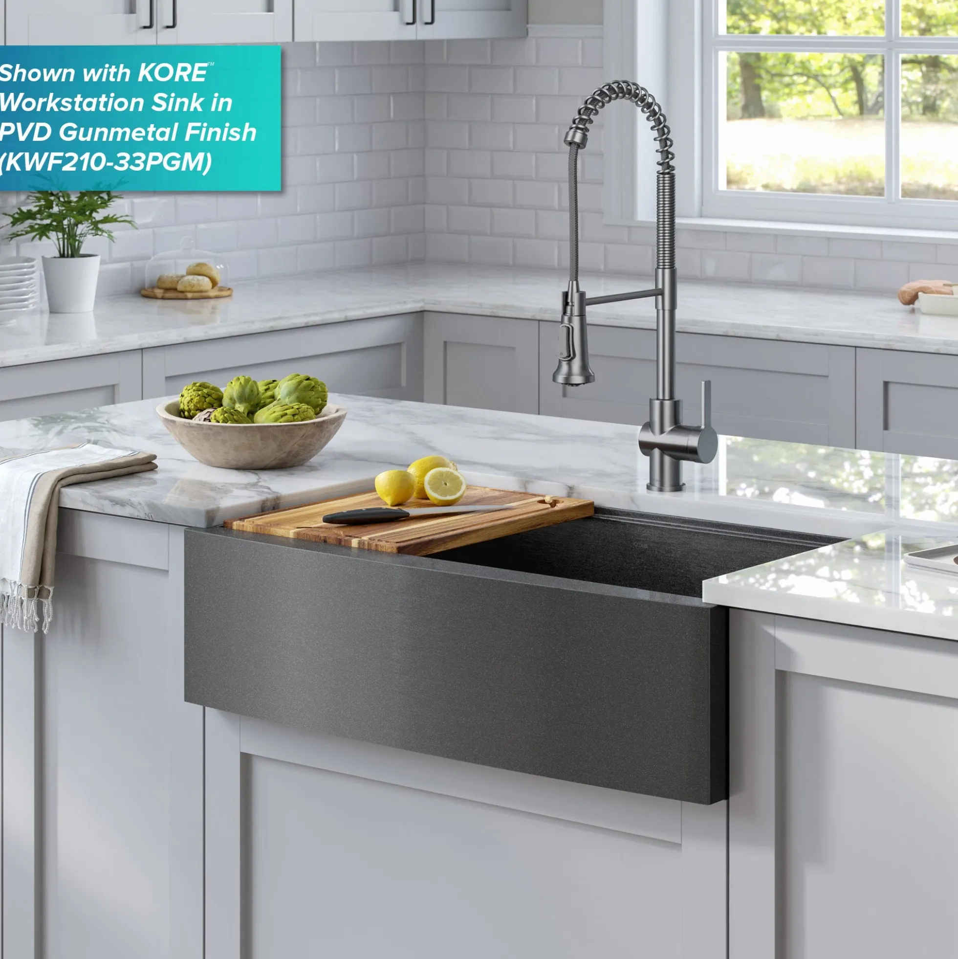 Touchless Sensor Commercial Single Handle Pull Down Kitchen Faucet in Spot Free Stainless Steel