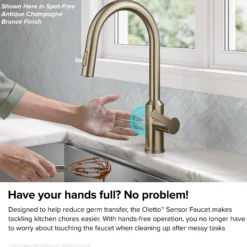 Touchless Sensor Pull-Down Single Handle Kitchen Faucet in Matte Black