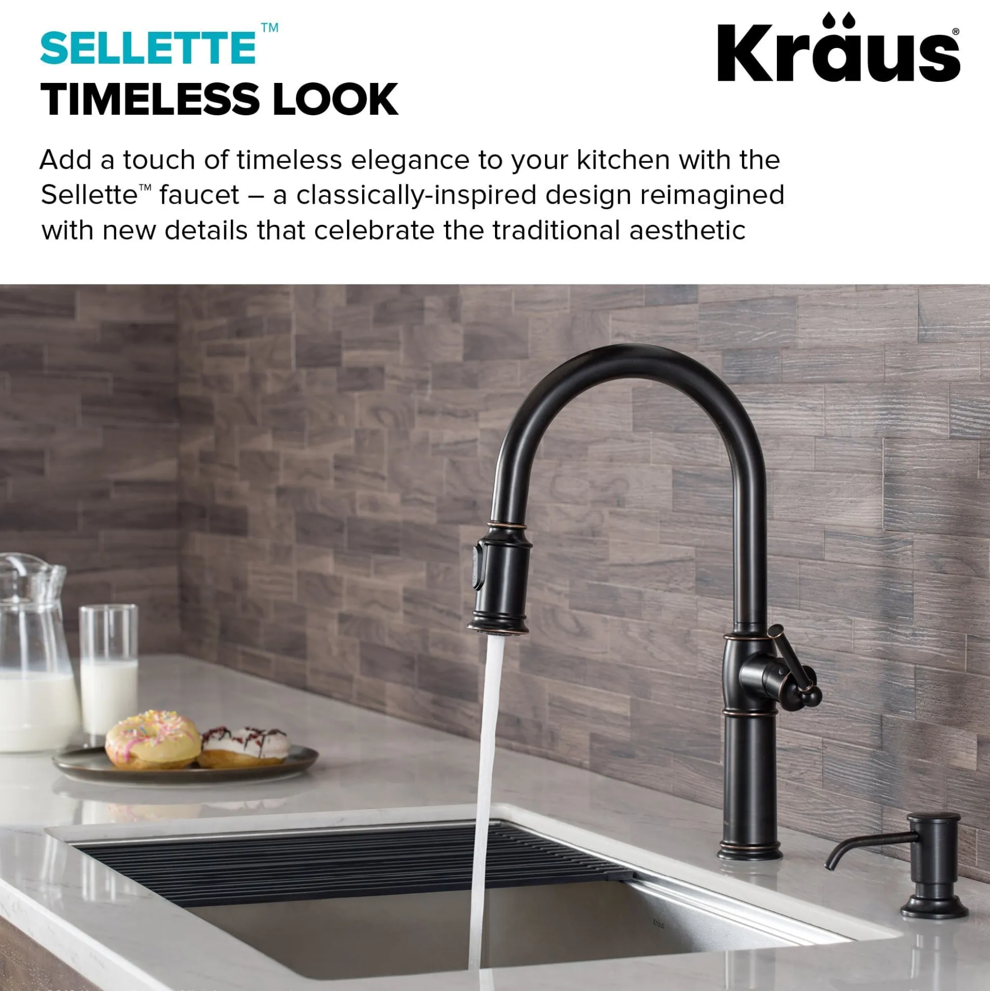 Traditional Single Handle Pull-Down Kitchen Faucet in Oil Rubbed Bronze