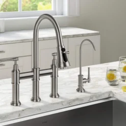 Transitional Bridge Kitchen Faucet and Water Filter Faucet Combo in Spot Free Stainless Steel