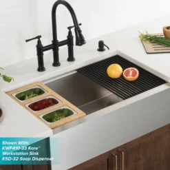 Transitional Bridge Kitchen Faucet with Pull-Down Sprayhead in Matte Black