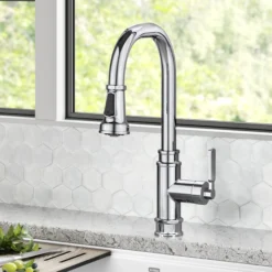 Transitional Industrial Pull-Down Single Handle Kitchen Faucet in Chrome