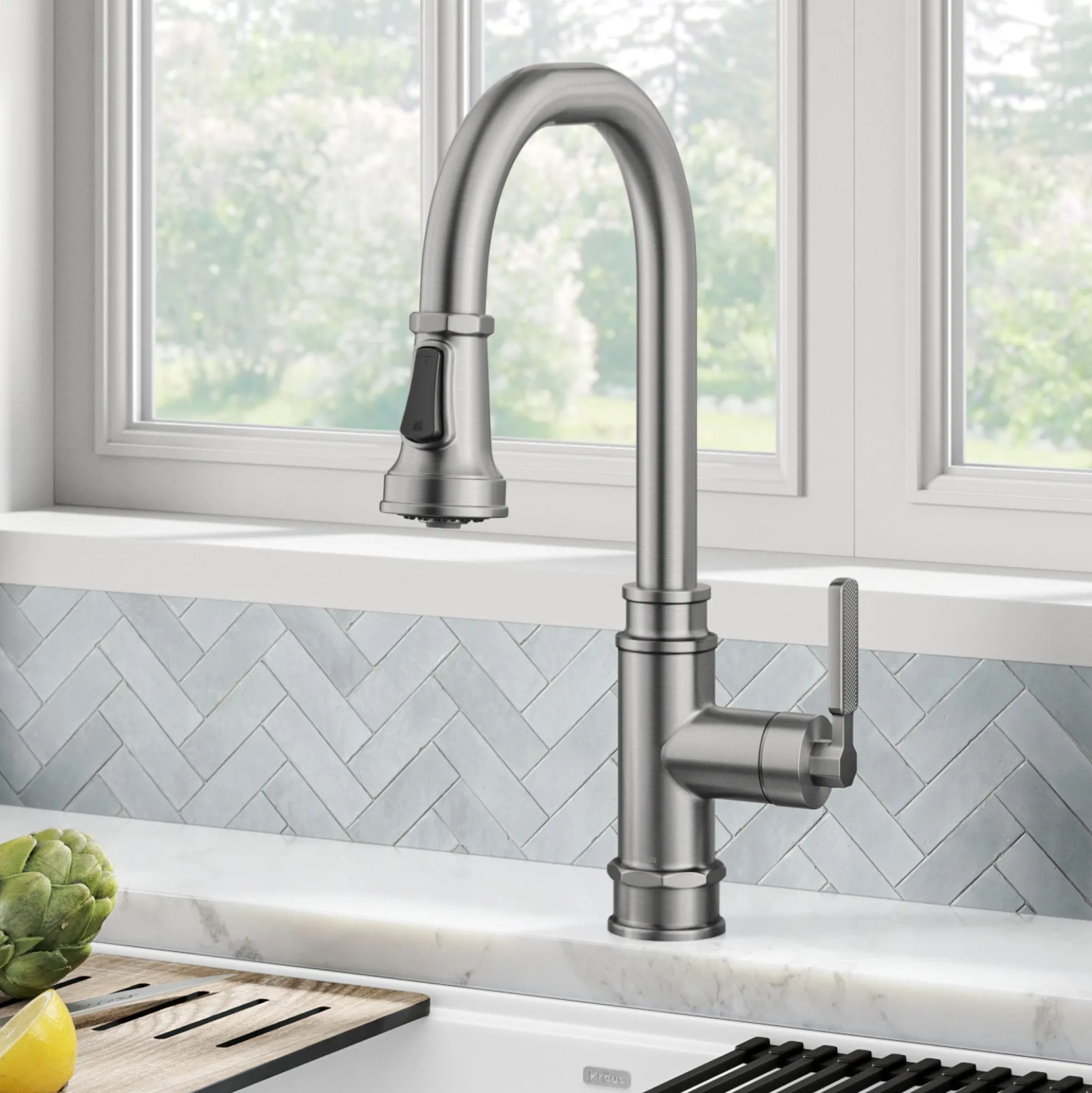 Transitional Industrial Pull-Down Single Handle Kitchen Faucet in Spot-Free Stainless Steel