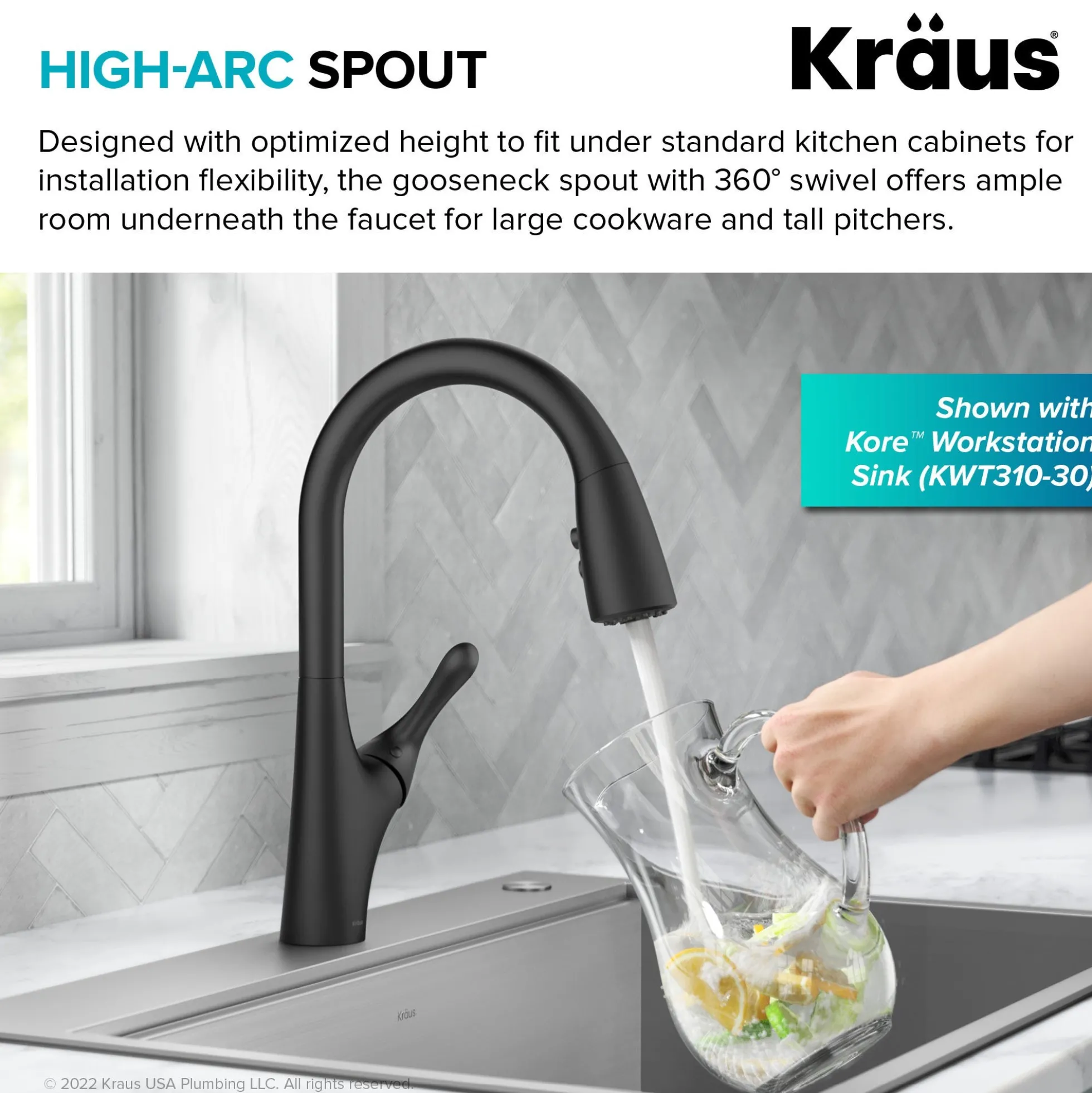 Transitional Single Handle Pull-Down Kitchen Faucet in Matte Black