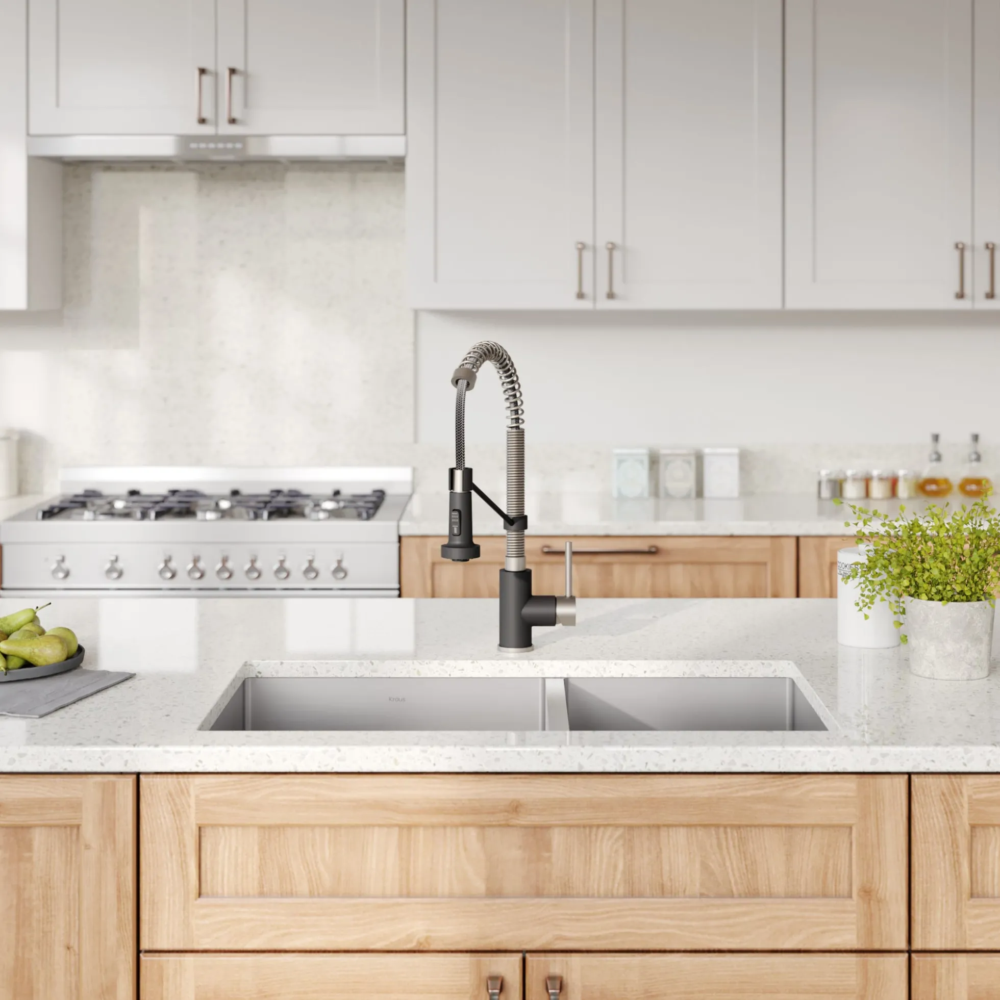 33" Undermount Kitchen Sink w/ Bolden Commercial Pull-Down Faucet and Soap Dispenser in Stainless Steel/Matte Black