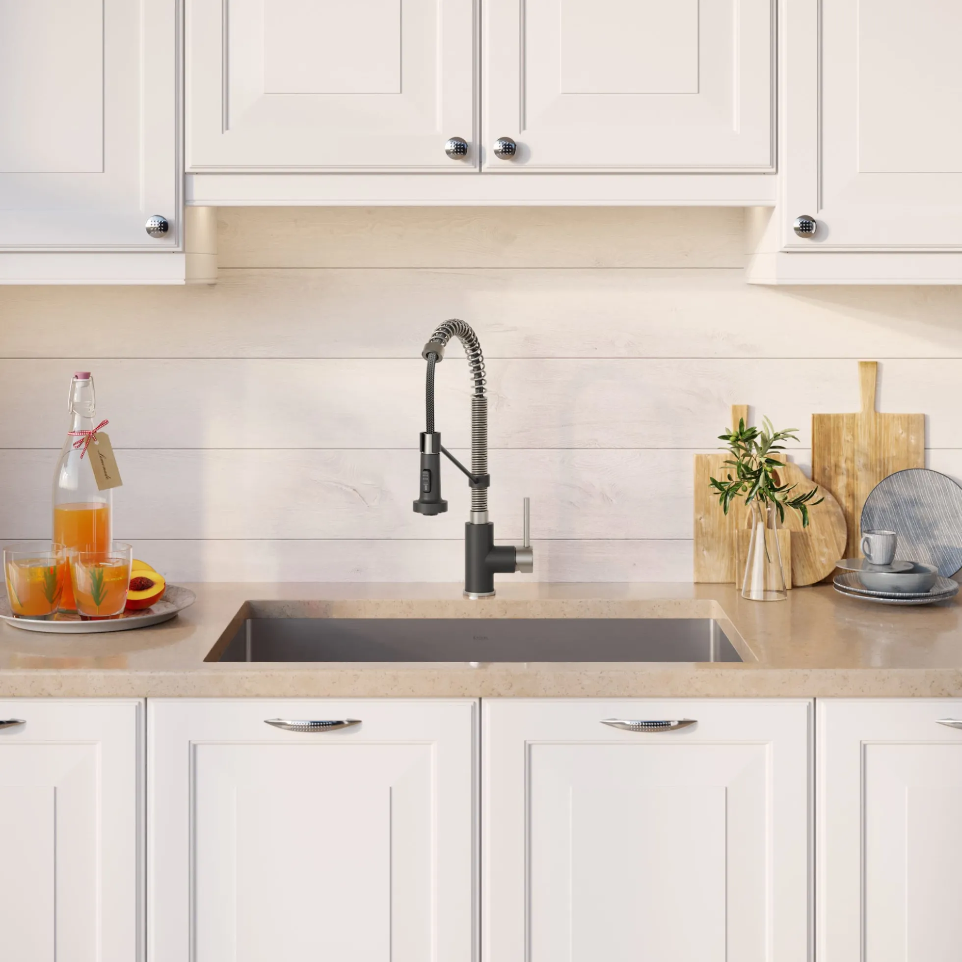 32" Undermount Kitchen Sink w/ Bolden Commercial Pull-Down Faucet and Soap Dispenser in Stainless Steel/Matte Black